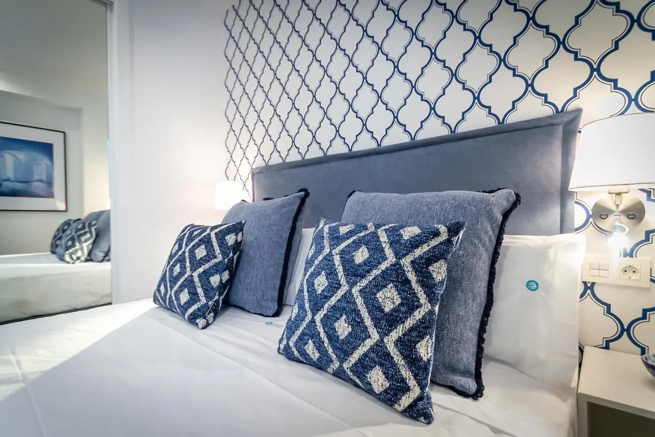 Marbella Banus Suites - Banus Playas Del Duque Beachside Residential 0*,  Ισπανία