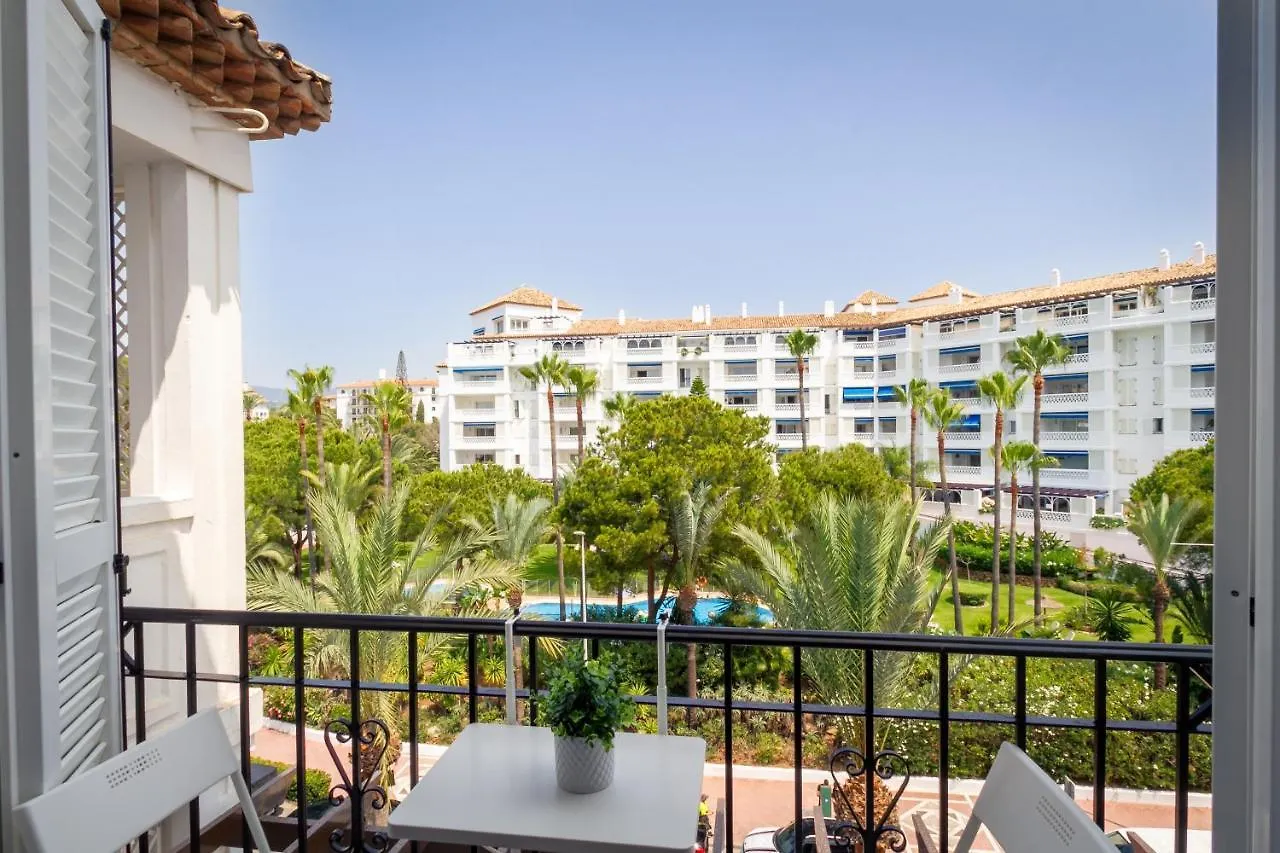 Marbella Banus Suites - Banus Playas Del Duque Beachside Residential