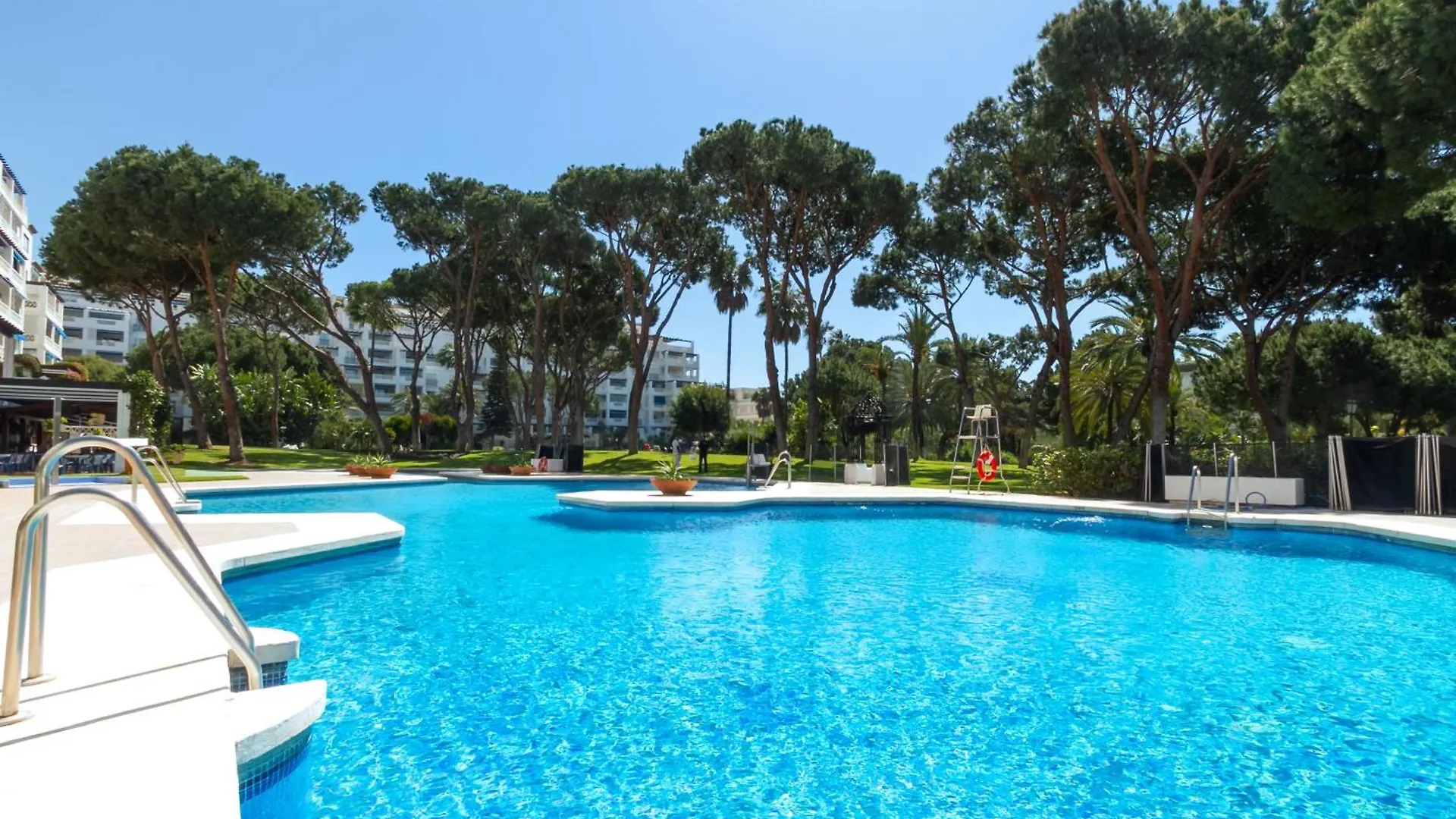 Marbella Banus Suites - Banus Playas Del Duque Beachside Residential Spain