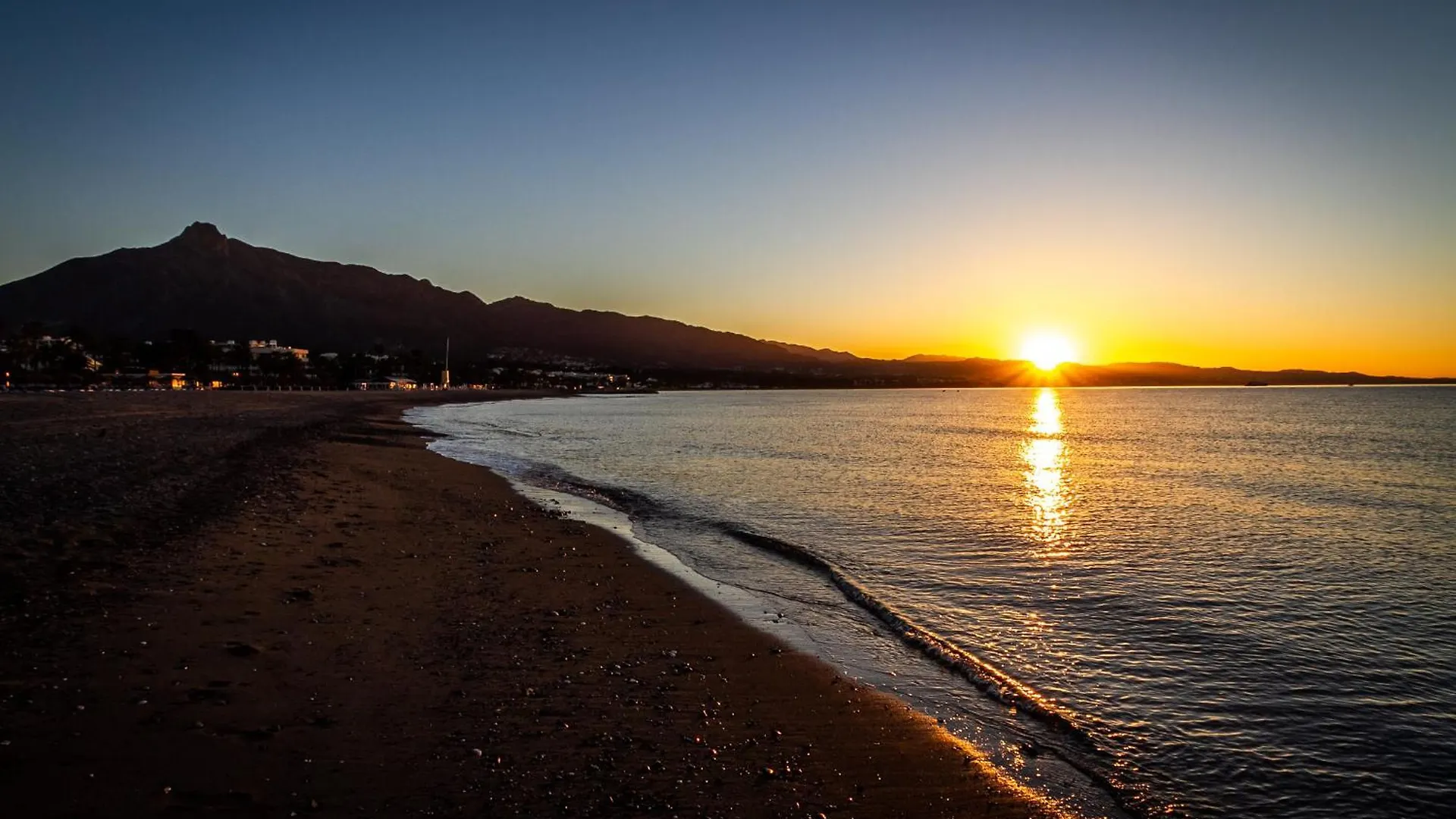 Apartment Marbella Banus Suites - Banus Playas Del Duque Beachside Residential