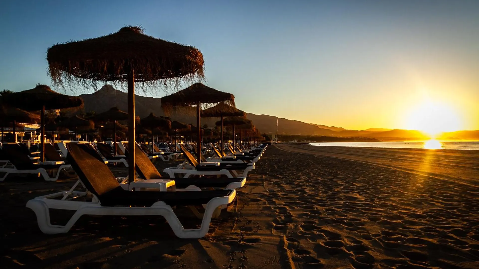 Apartment Marbella Banus Suites - Banus Playas Del Duque Beachside Residential