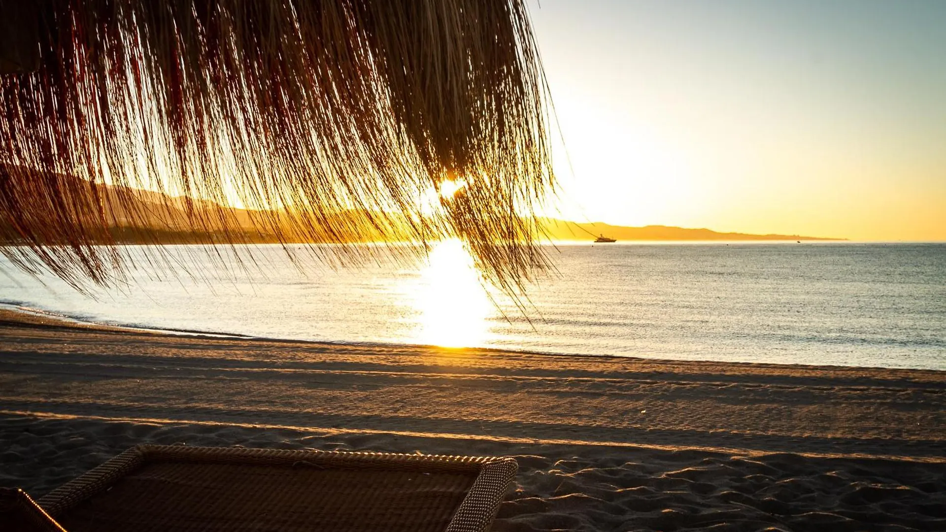 Marbella Banus Suites - Banus Playas Del Duque Beachside Residential