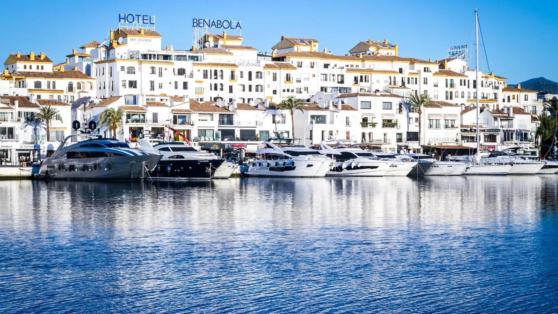 Apartment Marbella Banus Suites - Banus Playas Del Duque Beachside Residential Spain